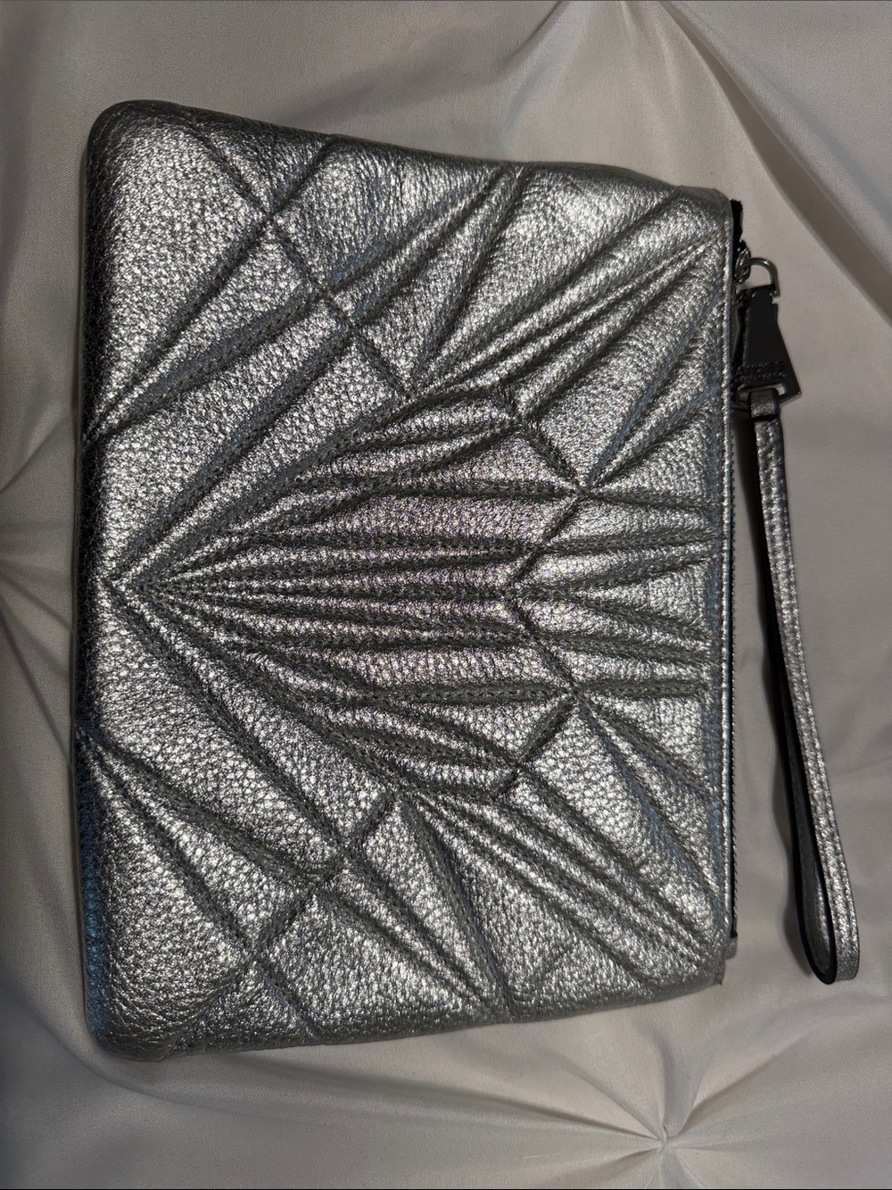 NWOT Aimee Kestenberg Metallic Silver Quilted Leather Wristlet Clutch